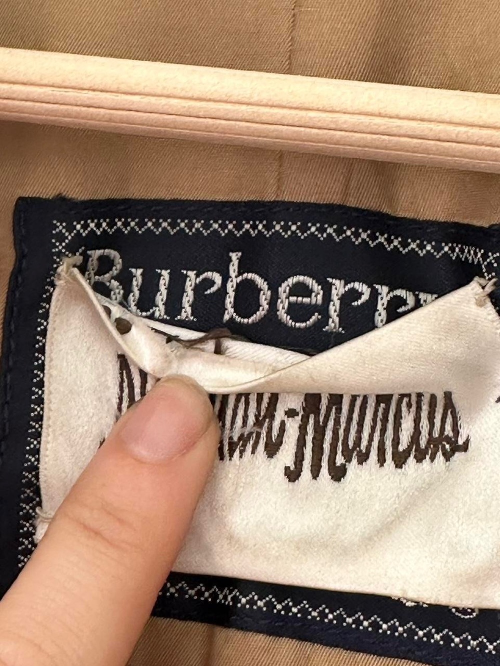 90s Vintage Rare Burberry Trench - Picture 6 of 7